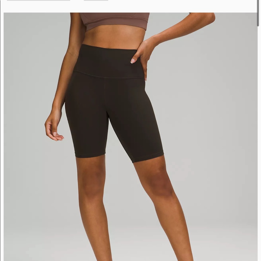 Lululemon High Rise Align Short 8” EUC